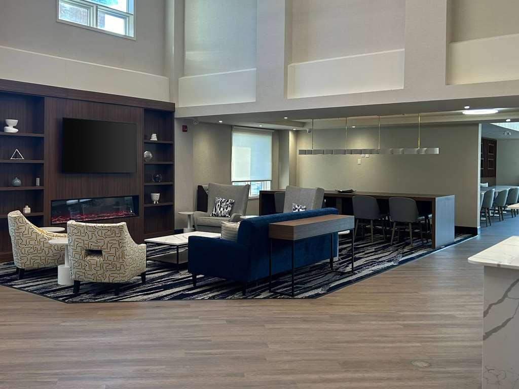 Comfort Inn & Suites Ingersoll Interior photo