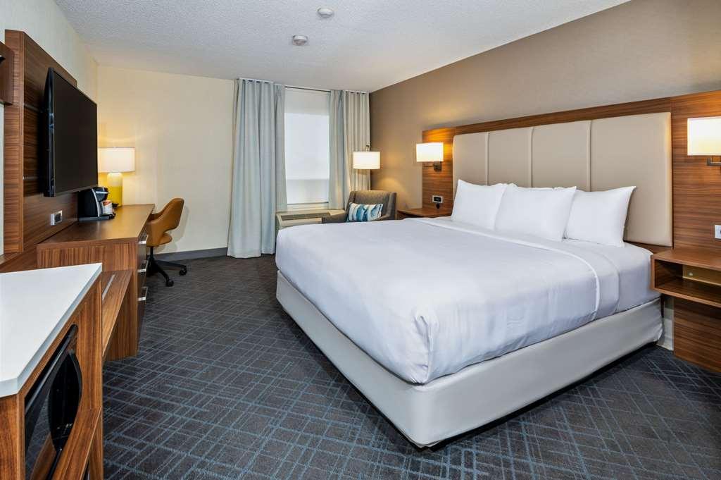 Comfort Inn & Suites Ingersoll Room photo